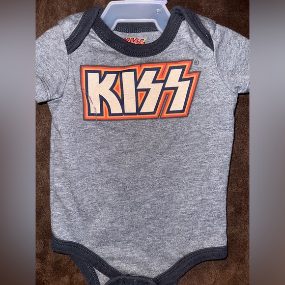 Other - Infant KISS Onsie 3-6 month